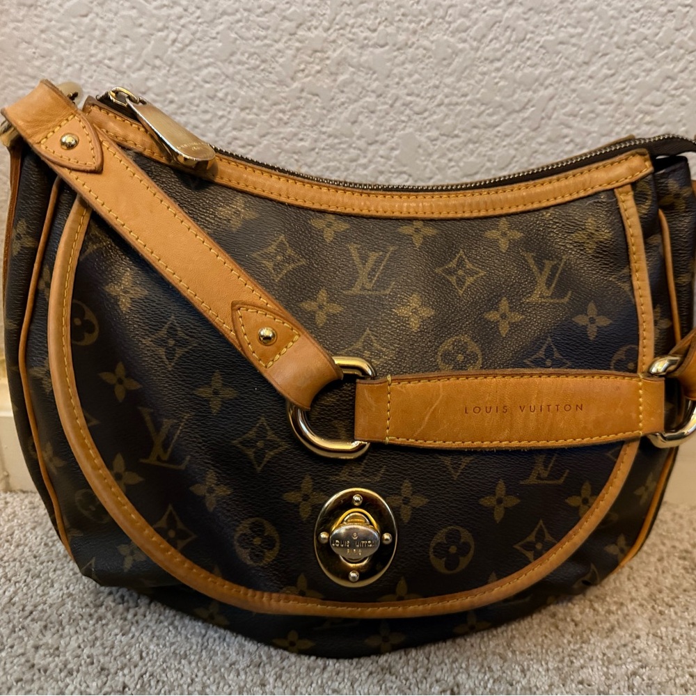 Louis Vuitton Tulum GM